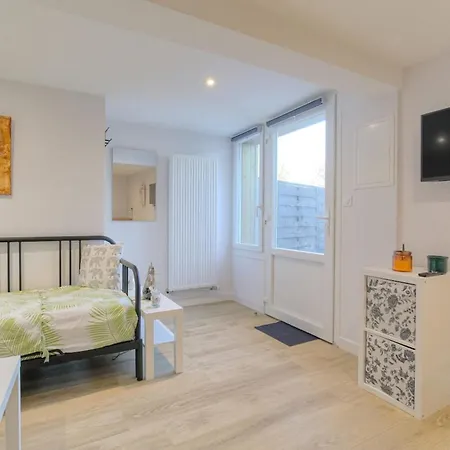 Cosy Ideal Deplacement Pro Avec Parking Gratuit * Тассин-Ла-Деми-Луне